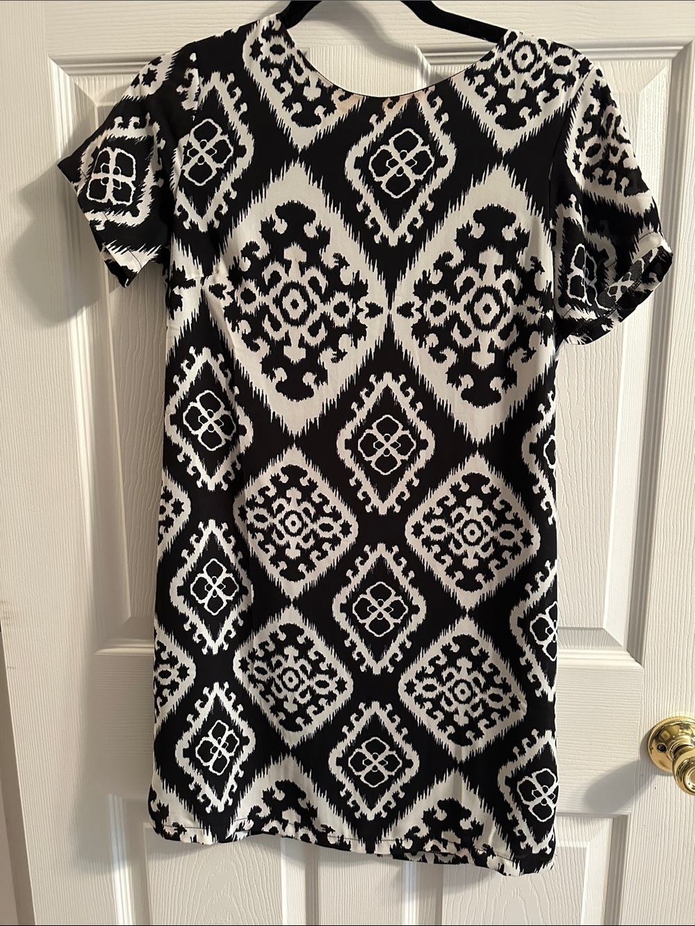 Black and White Patterned Women's Dress